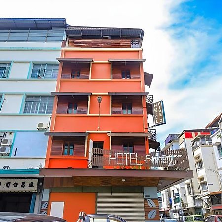 Oyo 210 Hotel Five 2 Kota Kinabalu Esterno foto