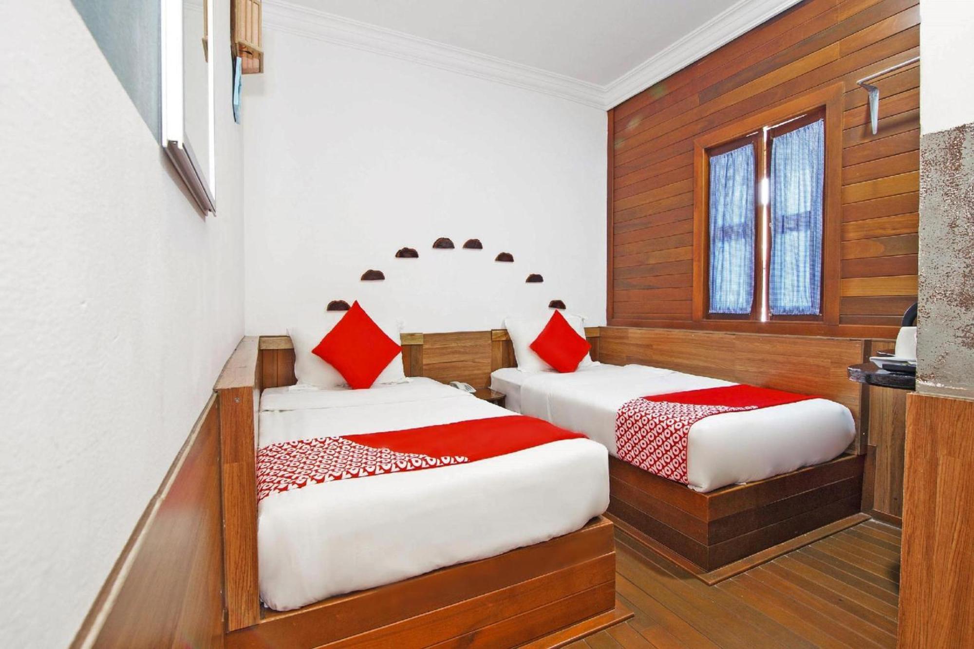Oyo 210 Hotel Five 2 Kota Kinabalu Esterno foto